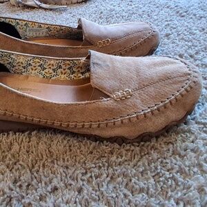 sketchers loafers